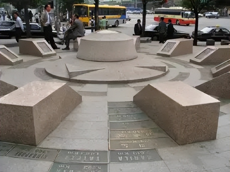 中国公路的零公里标志位于哪里,中国公路零公里标志的重要意义