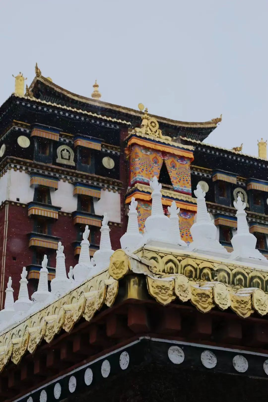 都去挤*疆新**？我选这个20°C的西北秘境