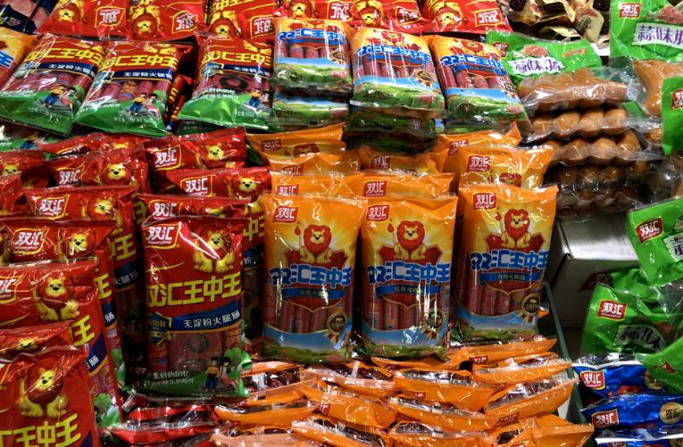 把国企变私企，从负债500万到估值1935亿，83岁的他该不该骂？