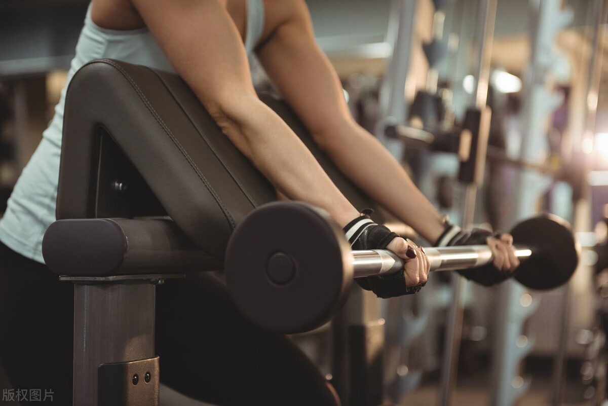 让身材挺拔的几个健身姿势,7条健身秘诀让你练出好身材