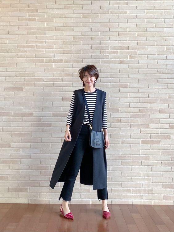 春季长得瘦的女生穿什么外套好看,肩宽背厚学生党适合什么秋季外套