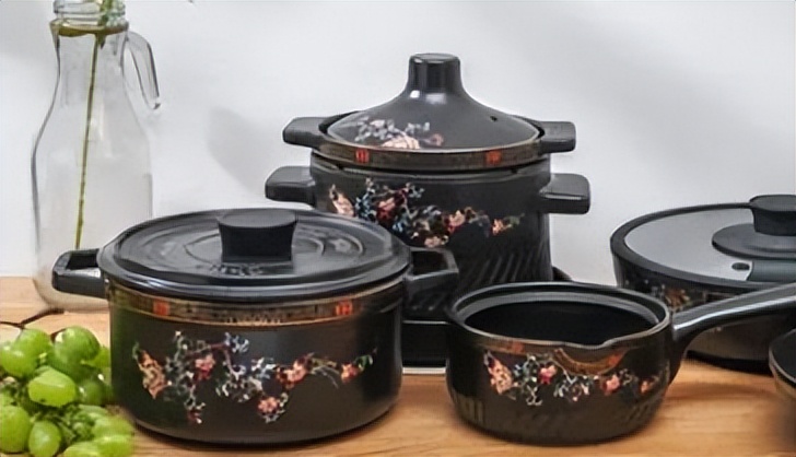 你家厨房千万别出现这种锅,家里有这种锅千万别扔