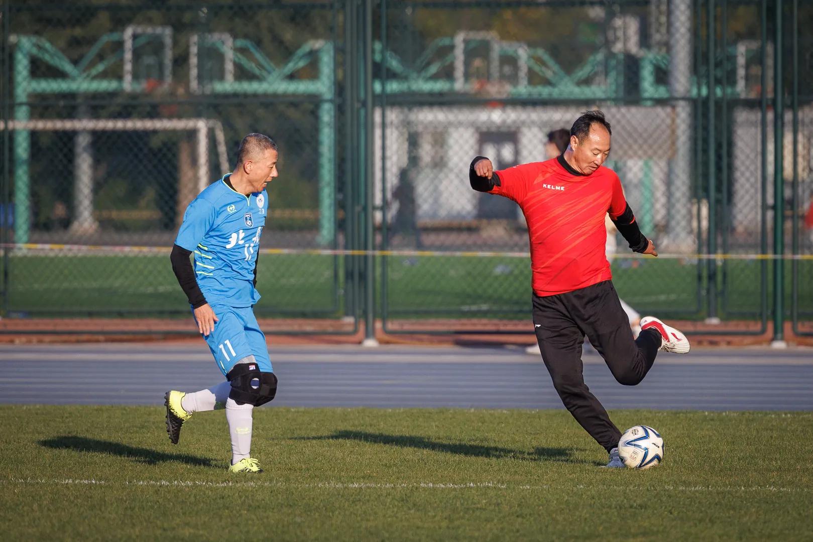 青春,真好——北航校园足球公益基金启动式之校友返校绿荫风云