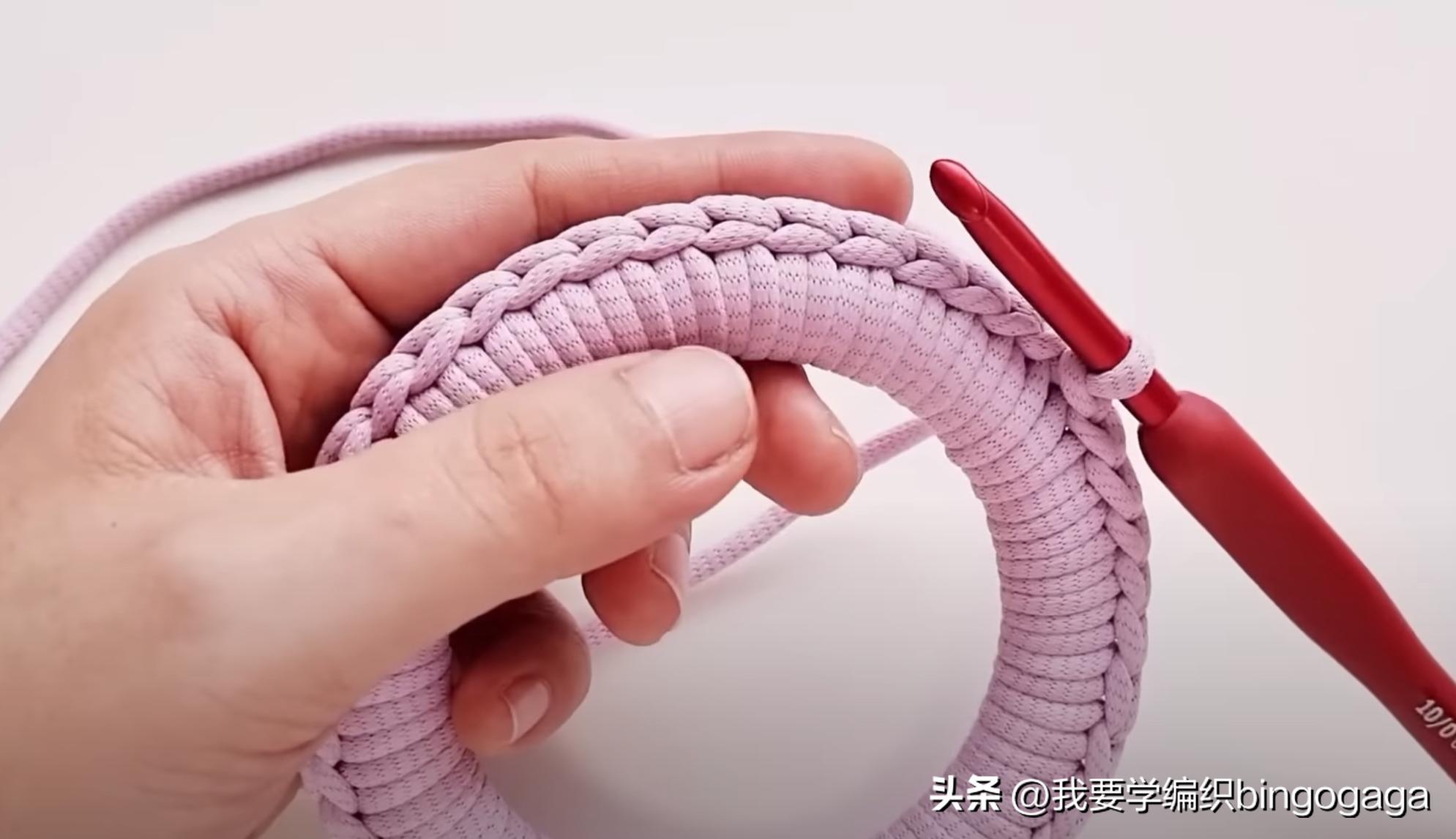 听说你想学习这款包包的钩法，罗纹环柄包教程，外表简约有型有款