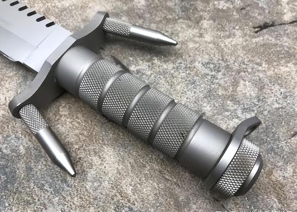 美军特种部队野外求生刀,美国海豹突击队专用刀