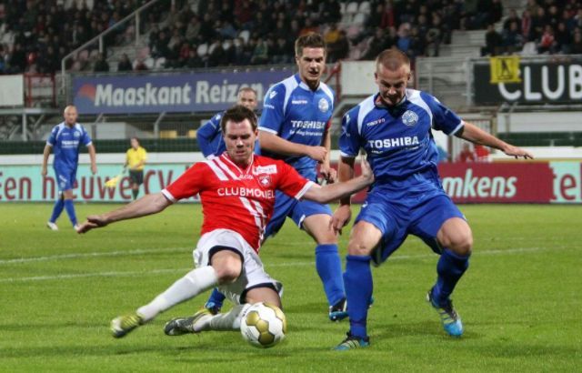 登博思vs埃因霍温fc,荷乙比赛登博思