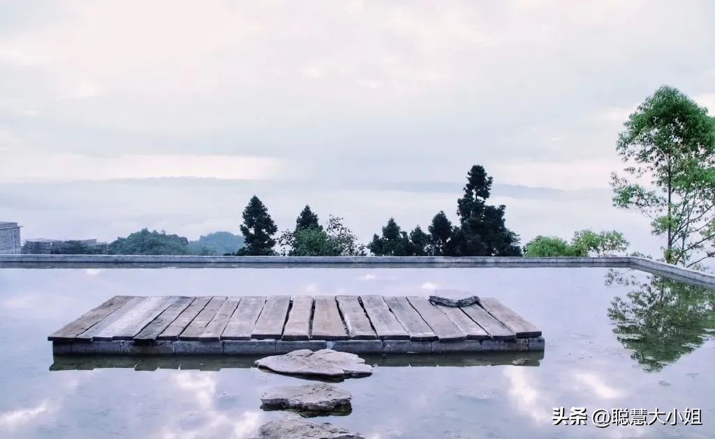 贵州兴义万峰林油菜花盛开时期,贵州兴义风景区万峰林