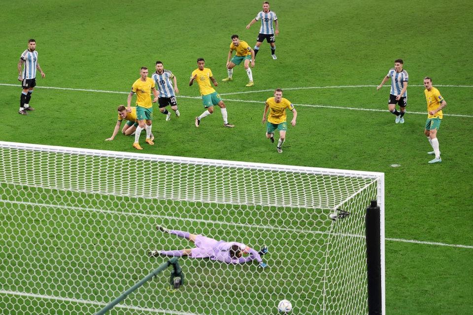 阿根廷vs澳大利亚梅西状态,阿根廷vs澳大利亚梅西晃倒