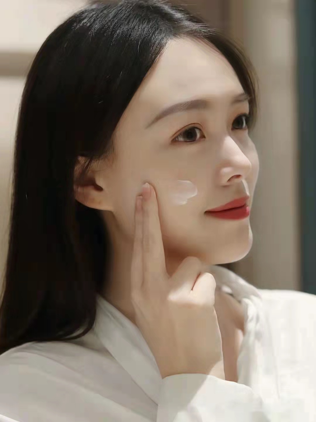 干性皮肤适合用的面霜哪个牌子,什么牌子的面霜适合混合肤质