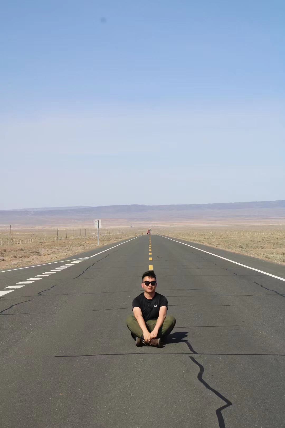 93年男生，211本科，180cm，经理。​自律稳重，敢作敢当，助人为乐