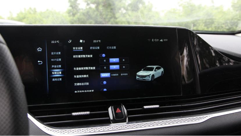 2011年奔腾b70是中级车吗,奔腾b702022款1.5t自动乐享型黑科技