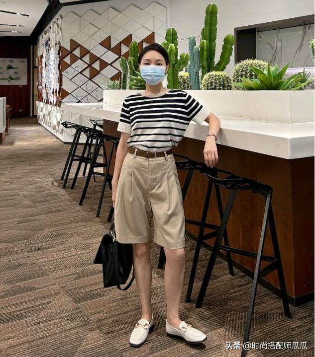 比运动鞋百搭、比小白鞋时髦，今夏“乐福鞋”火了！这样搭真高级
