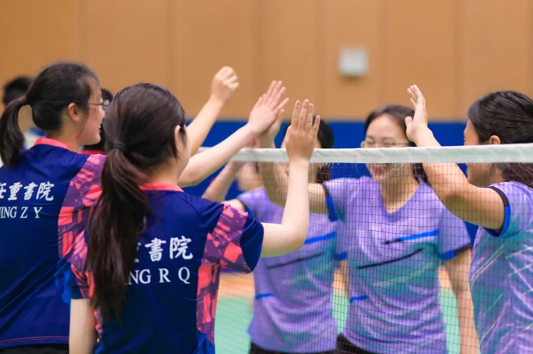 射艺、足球、排球、篮球、乒乓球……这样的书院体育季同学们还想下期再相见！