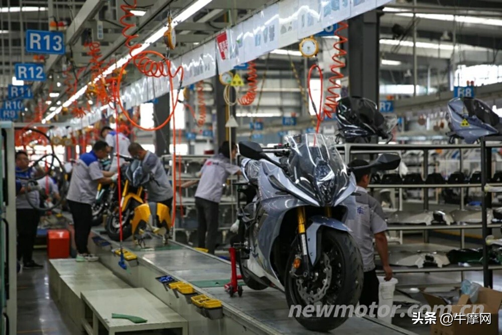 杰迪k750摩托车仿赛试驾,国内最大仿赛车型杰迪visionk750