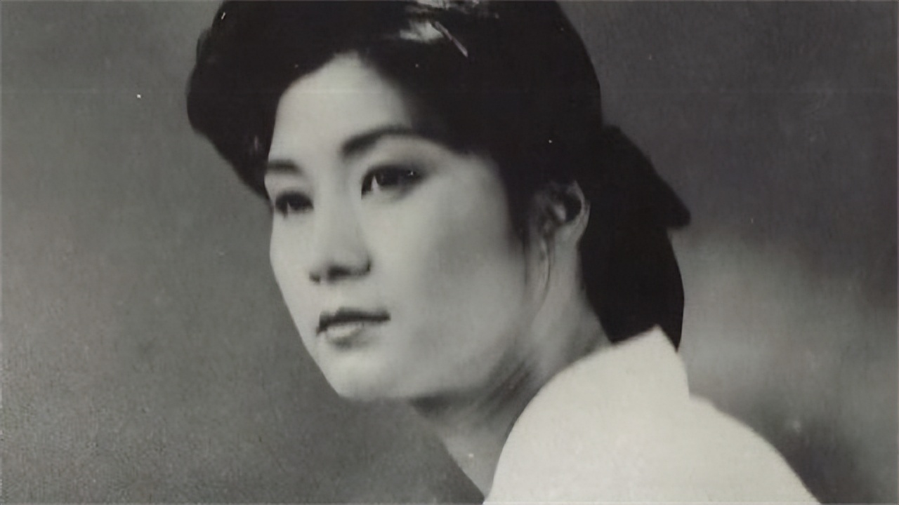 女特工被炸死案,女特工炸客机致百人丧生