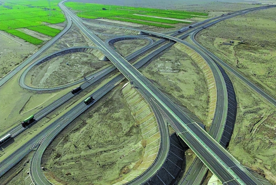 美国高速公路不收费是真的吗,美国高速公路收费模式