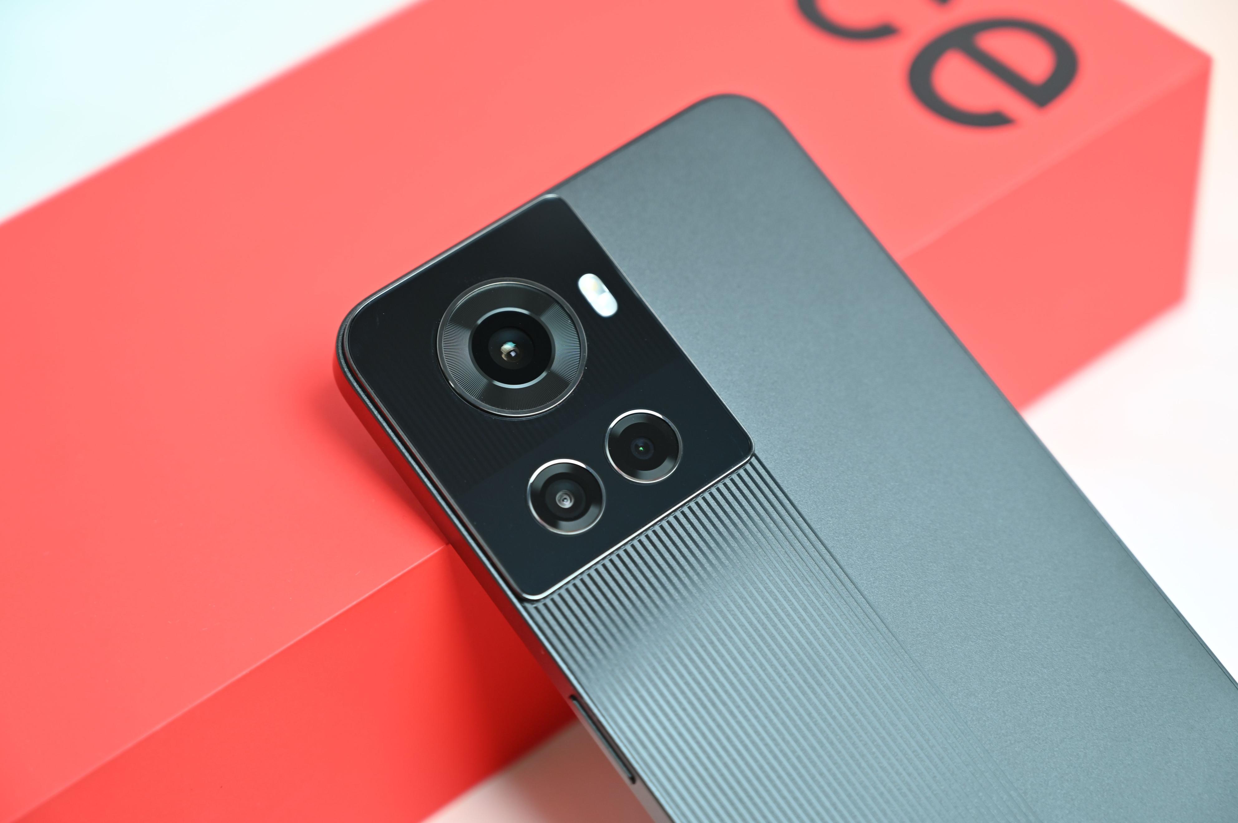 2023年性价比最高的几款手机推荐,折叠屏手机推荐2023年最值得买