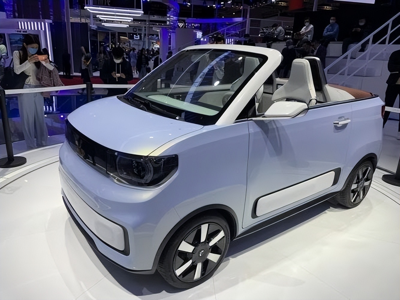 日本疯狂购买五菱宏光mini,日本原装进口五菱宏光