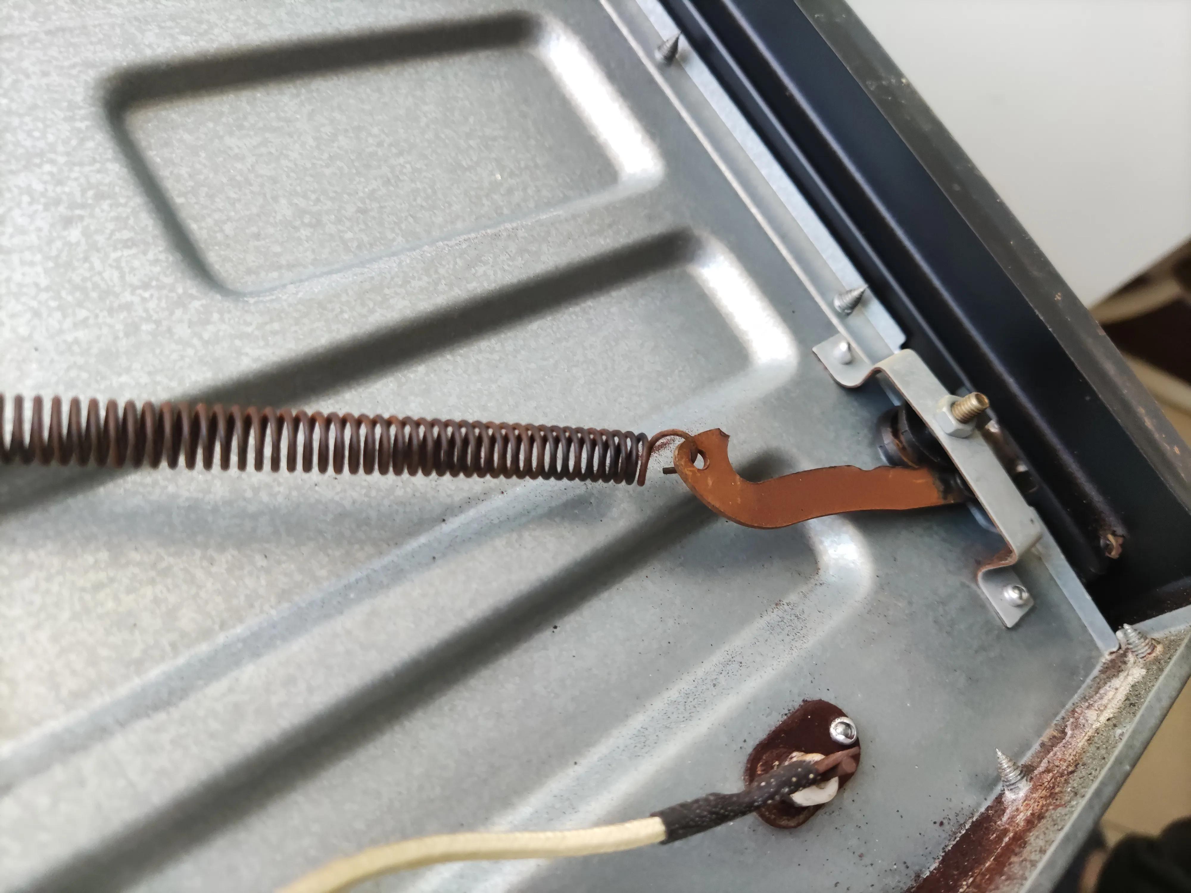 家用烤箱门关不上怎么修视频,烤箱门关不上怎么解决