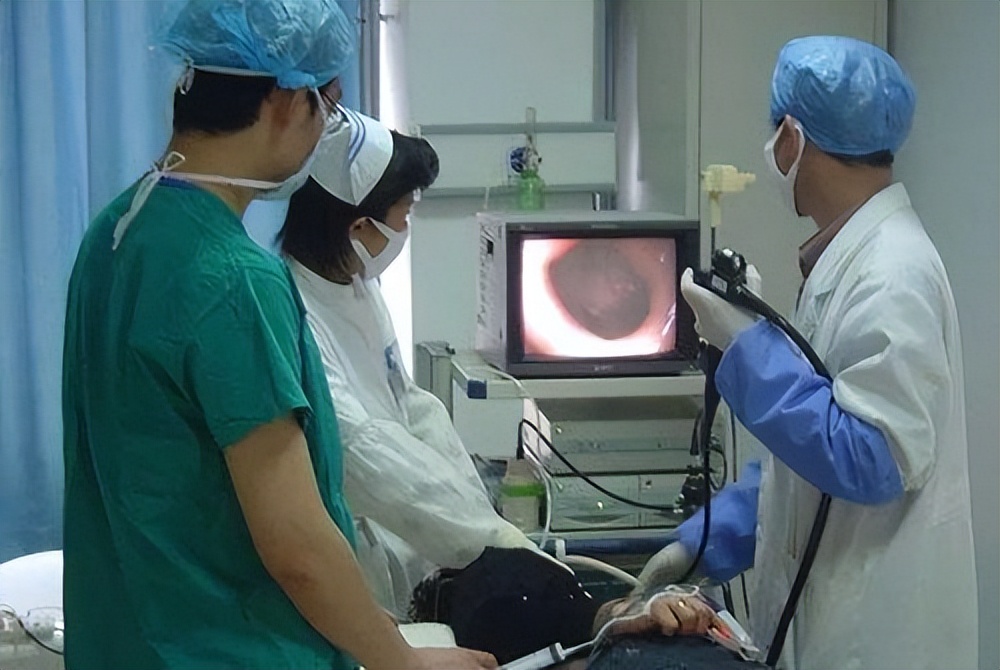 无痛肠镜和普通的有啥区别,无痛的肠镜和普通肠镜区别