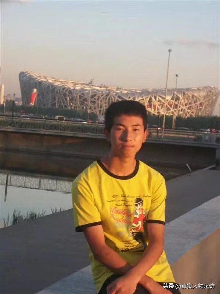 一年卖300万张饼赚多少钱,19岁创业卖饼一天赚多少钱