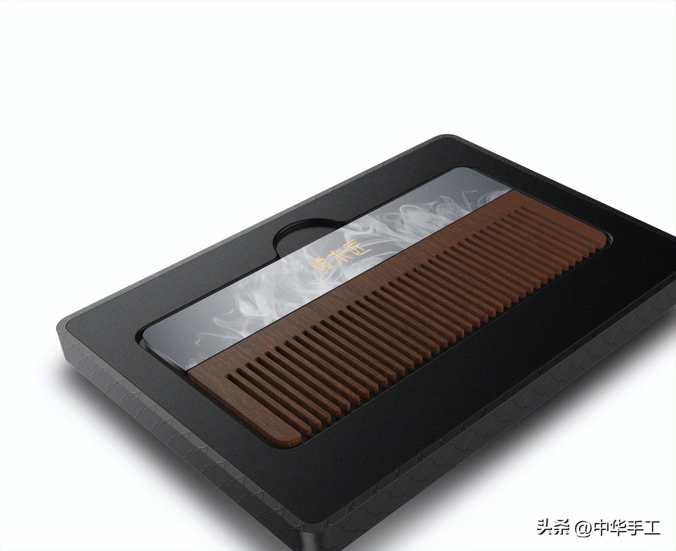 欣赏完趣味满满的木梳作品，不如下一把好梳你来设计？