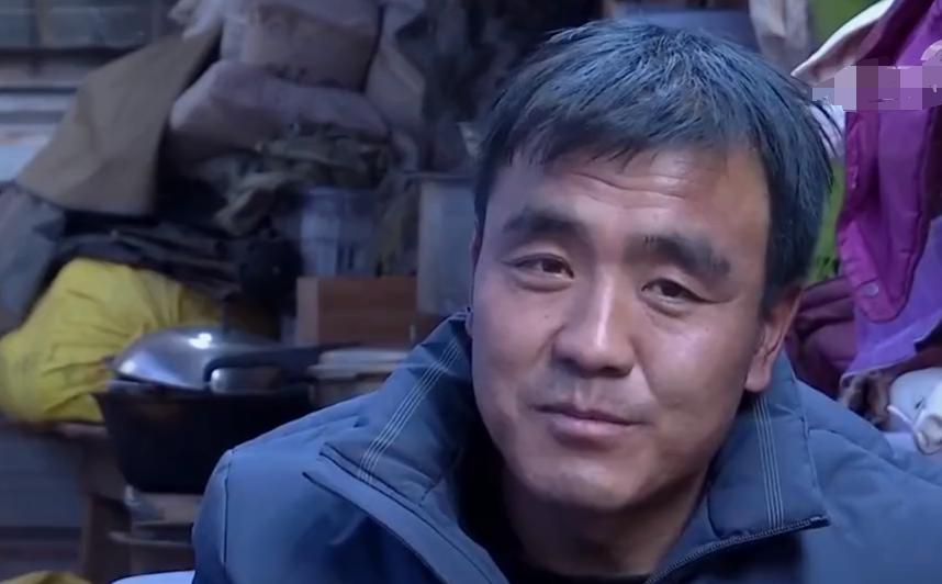 藏族女孩19岁跟男友私奔，因没身份证，遭家暴后等了20年才回到家