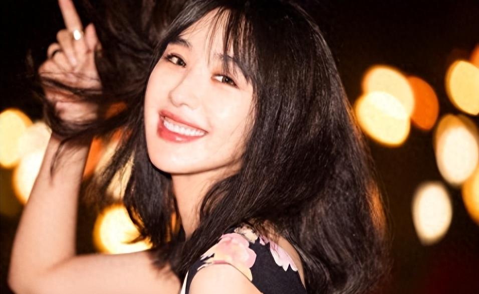 低腰超短装上衣,女低腰裤短上衣