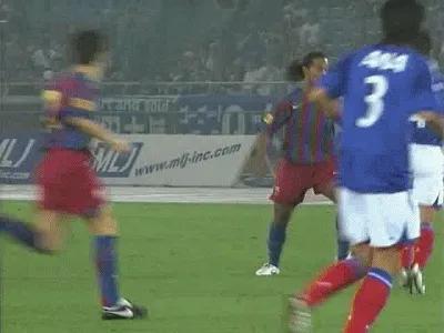 梅西的大哥和二哥,梅西足球精灵罗纳尔迪尼奥