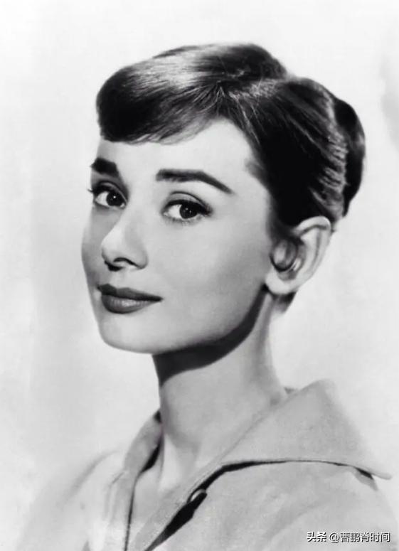 脖子两侧筋痛要警惕三种疾病,天生短脖子怎么改善