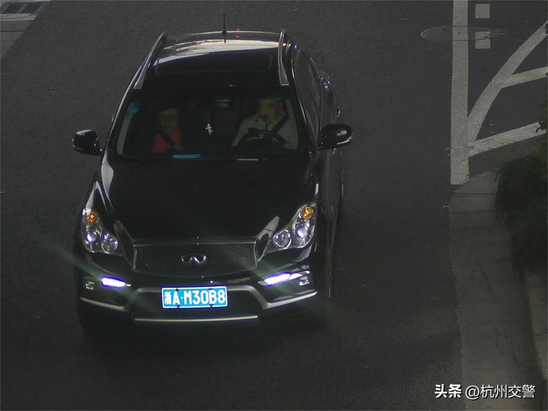 你玩的不是手机而是青春配图,你玩的不是手机而是青春