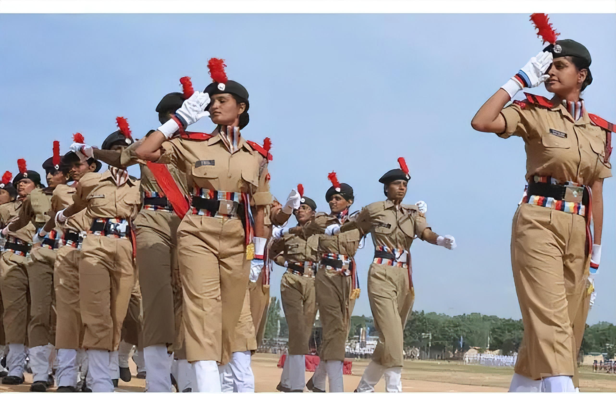 印度女性随意被强奸,想逃离早婚只能参军,来到部队没想到也是坑