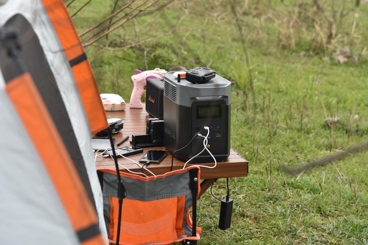 能给汽车充电的户外电源，正浩德DELTA2体验，1800W高功率输出