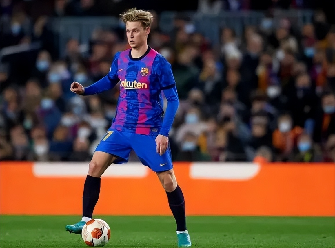 巴萨中场三人组梅西,皇马巴萨中场三人组