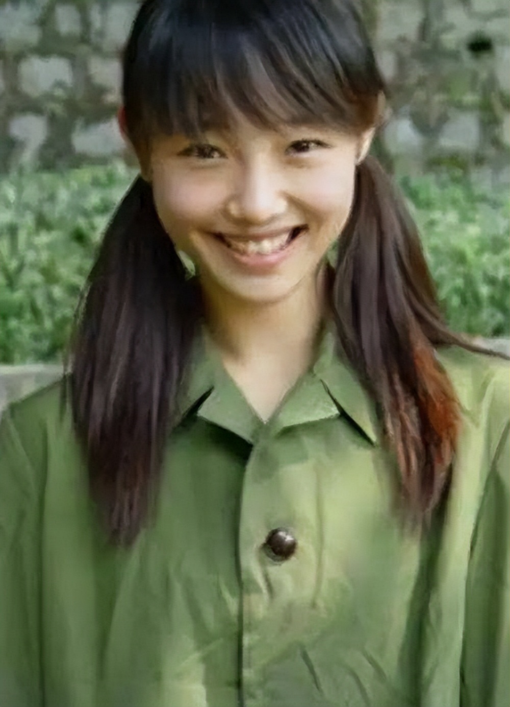 白百何陈羽凡公开离婚5年后，她带儿子改嫁导演，他却落魄无比