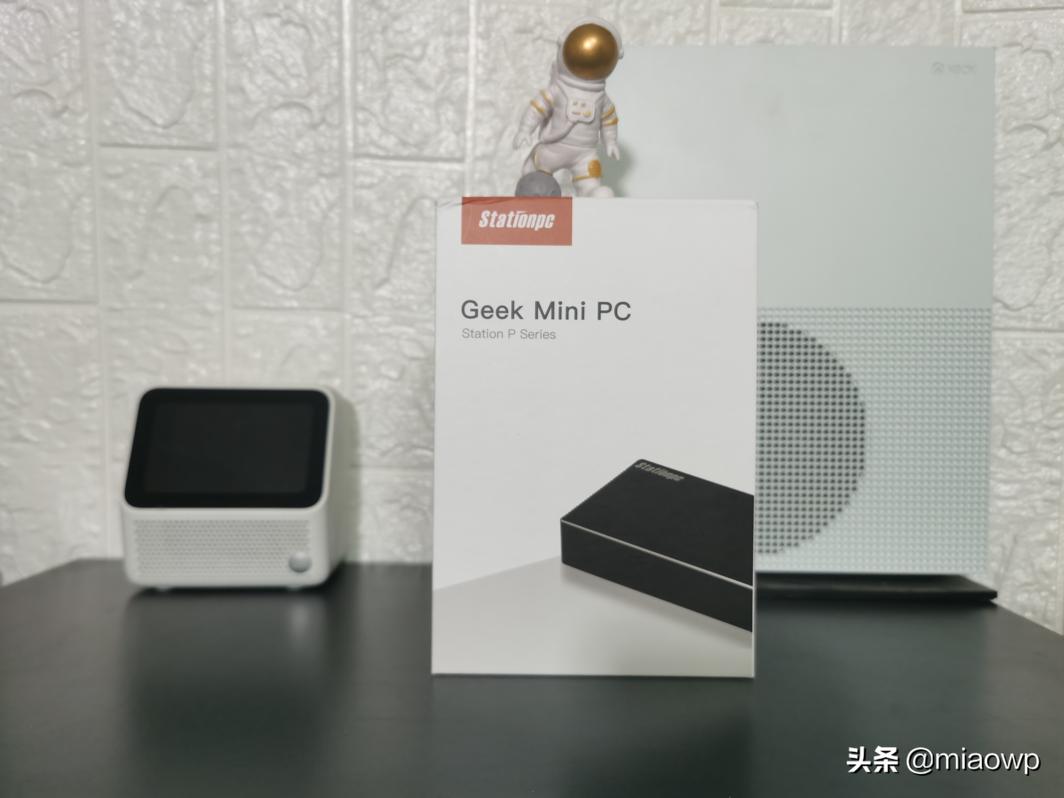 重新定义迷你主机，一键刷机随心所欲玩转众多系统尽在StationP2