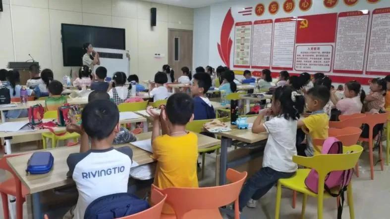 医院职工子女托管,医院开设子女暑托班