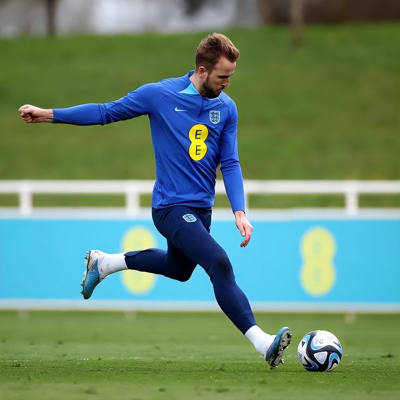 欧洲杯预选赛意大利对土耳其,欧洲杯预选赛意大利vs英格兰