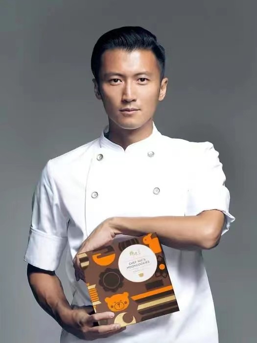 王菲谢霆锋甜蜜牵手要去哪里,王菲谢霆锋复合七年首合体