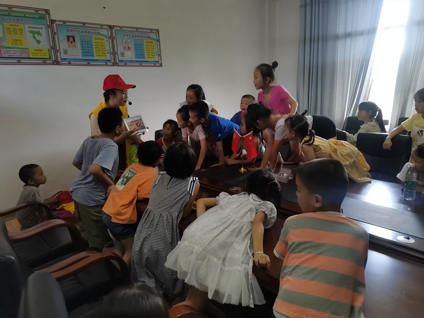 “花种子”乡村美育公益项目上线!让乡村儿童创造美,她有一套“自然魔法”