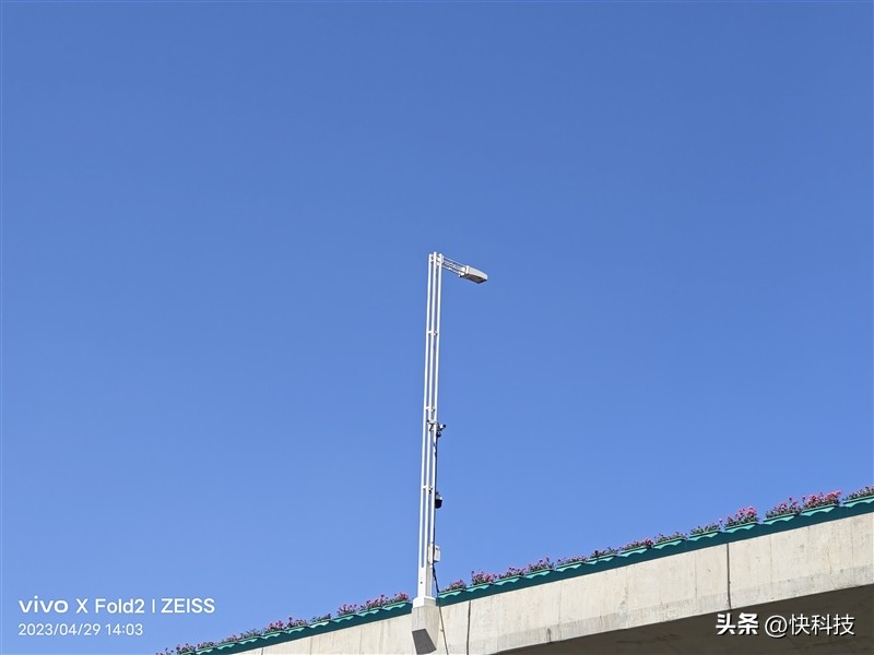 全能轻薄和强劲性能,vivoxfold2为什么叫全能旗舰