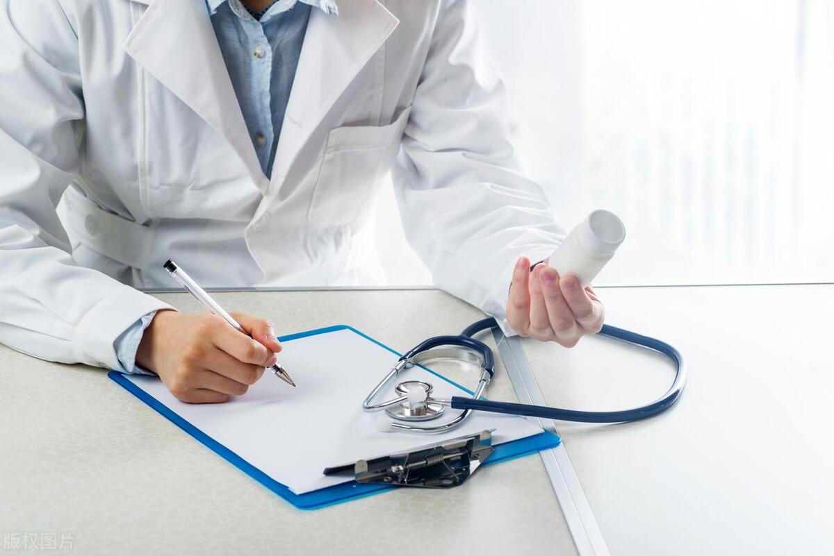 精索静脉曲张导致少精弱精能治吗,男的少精弱精症状表现