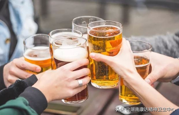 缓解酒瘾的最有效方法,几天不喝酒可以戒除酒瘾