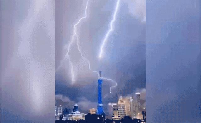 建筑被雷击的后果,建筑物被雷击