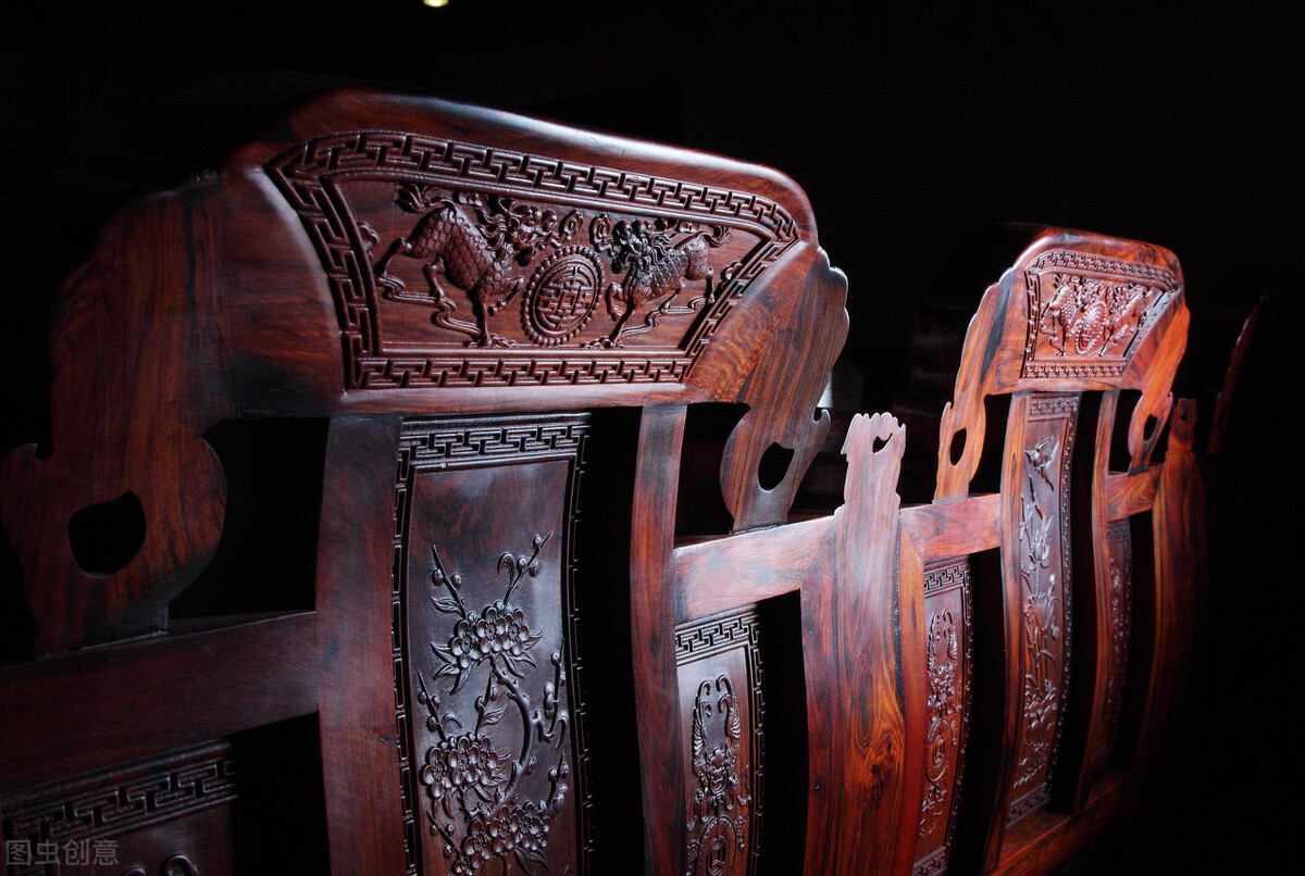 什么是“灰犀牛”与“黑天鹅”,对黑天鹅和灰犀牛的认识