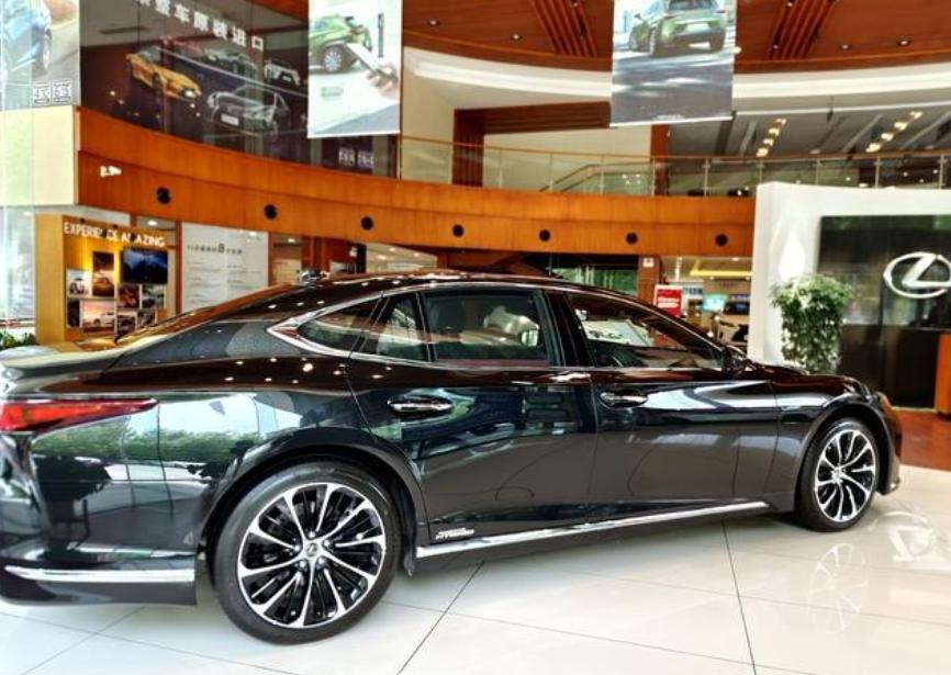 雷克萨斯ls500h行政版2023款,雷克萨斯ls价格2023