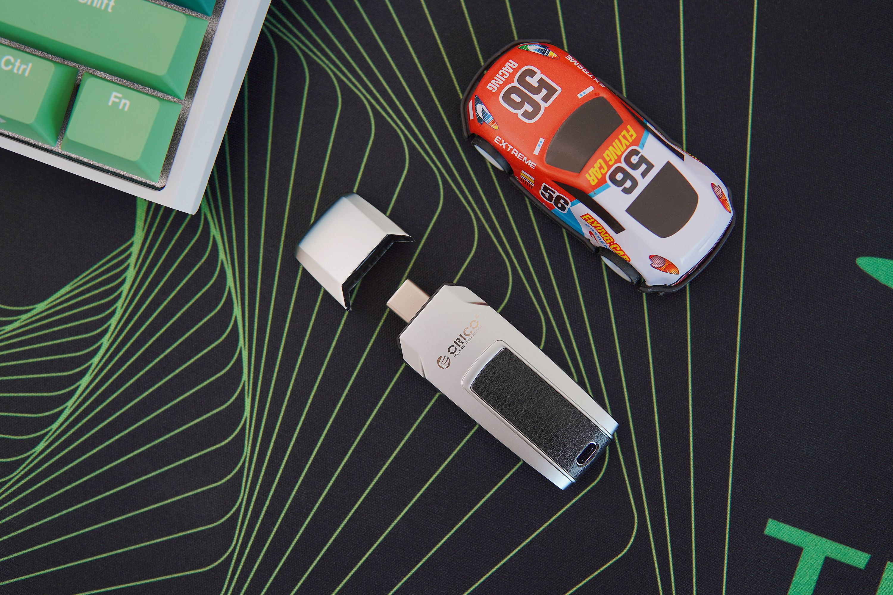 奥睿科快闪u盘和联想哪个好,奥睿科快闪u盘1T