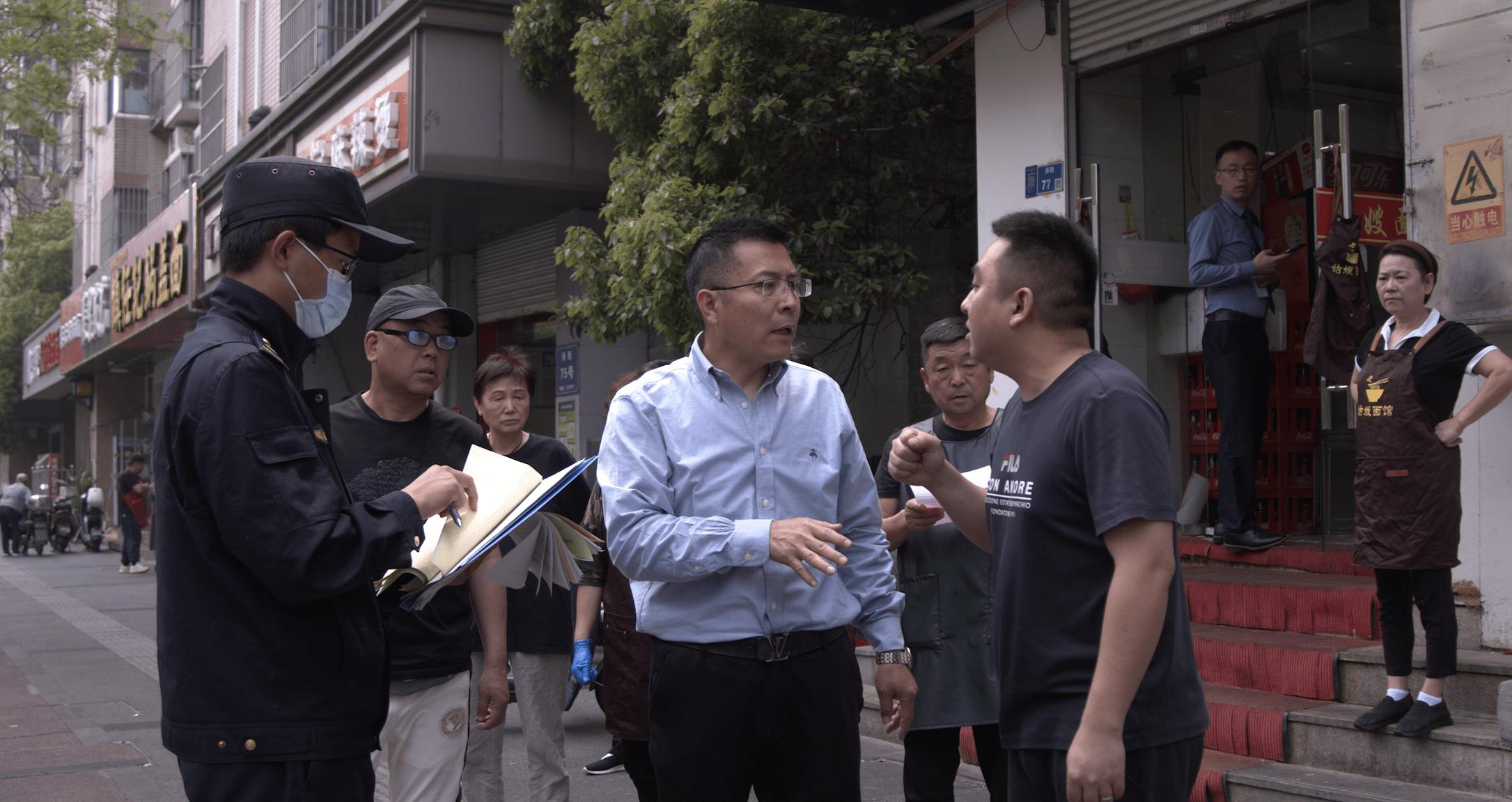 四里村街道多举措整治占道经营,街道多措并举持续整治占道经营