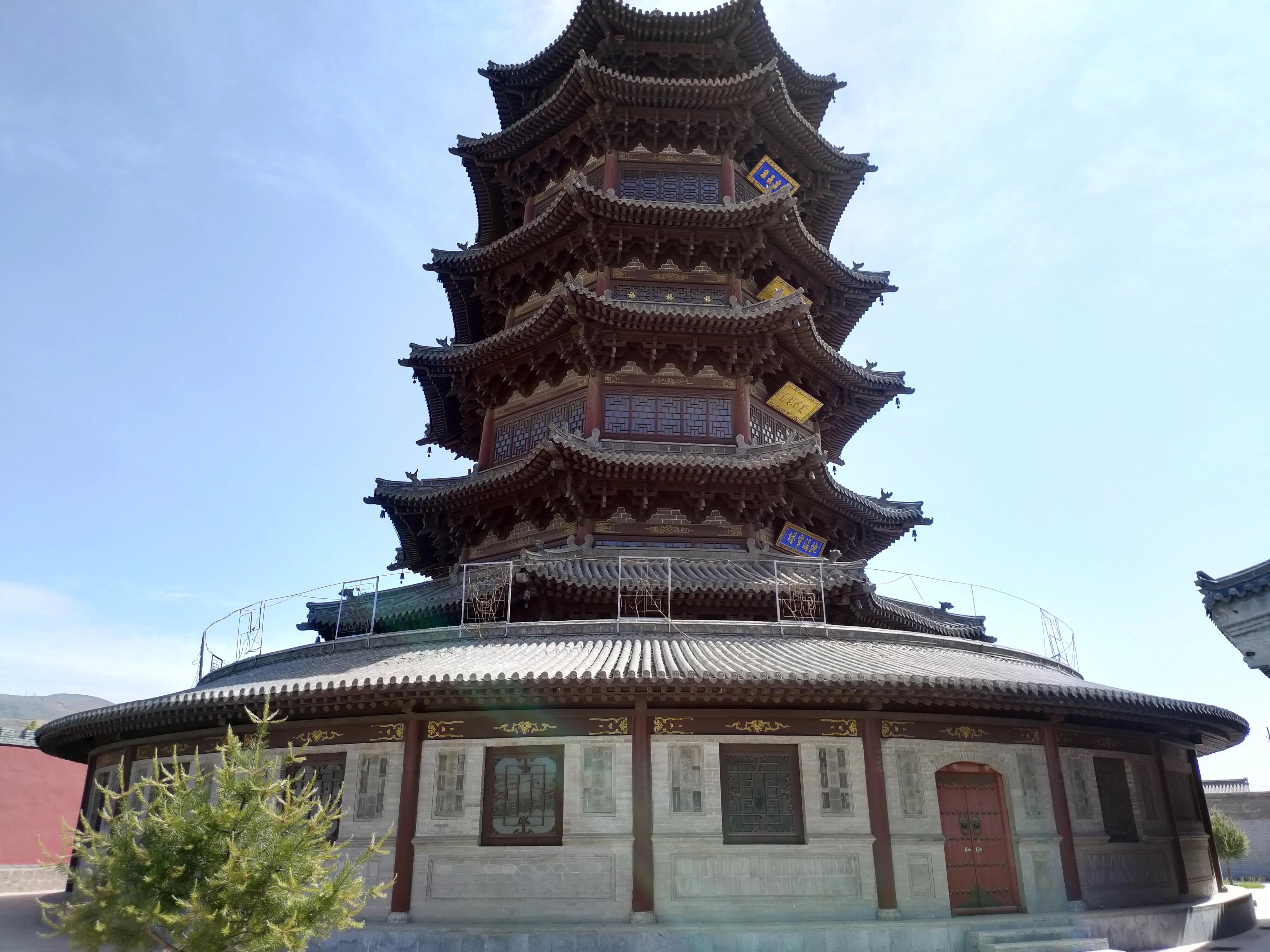 五台山十大青庙和十大黄庙,五台山佛教三门