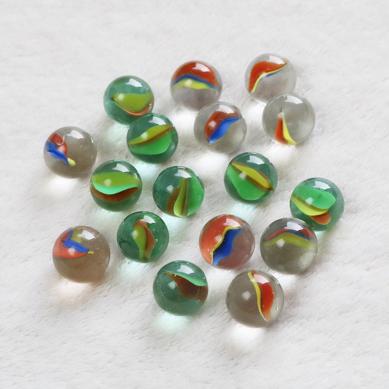 和孩子互动的弹球游戏,传统儿童游戏视频大全